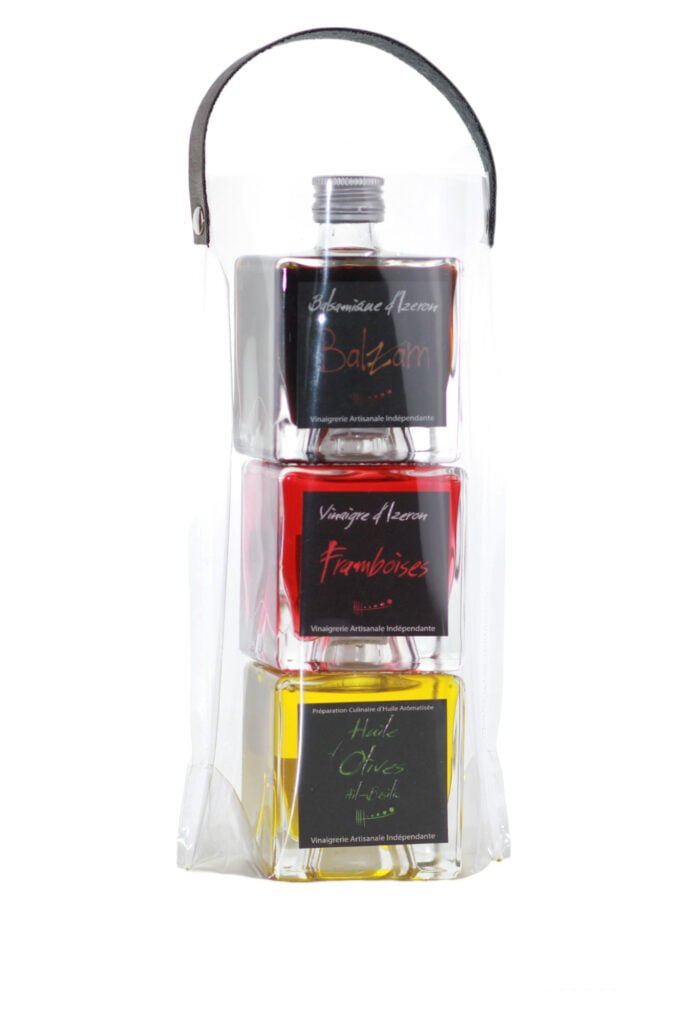 Présentation idée cadeau trois bouteilles empilables avec huile d'Olive Bio Ail et Basilic, Vinaigre de Framboise Bio du Vercors et Balsamique bio du Vercors Balzam